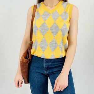 vtg preppy diamond plaid sweater vest in gray and yellow size S